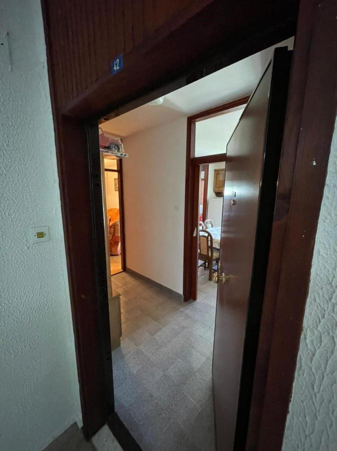 D&N Apartman Bar Buitenkant foto