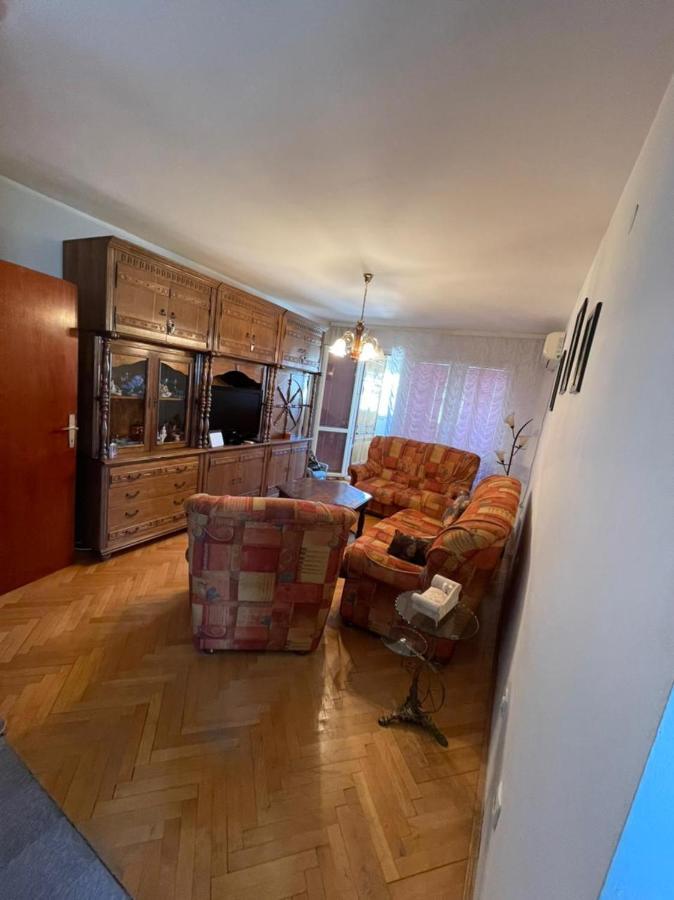 D&N Apartman Bar Buitenkant foto