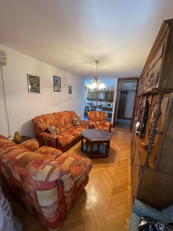 D&N Apartman Bar Buitenkant foto